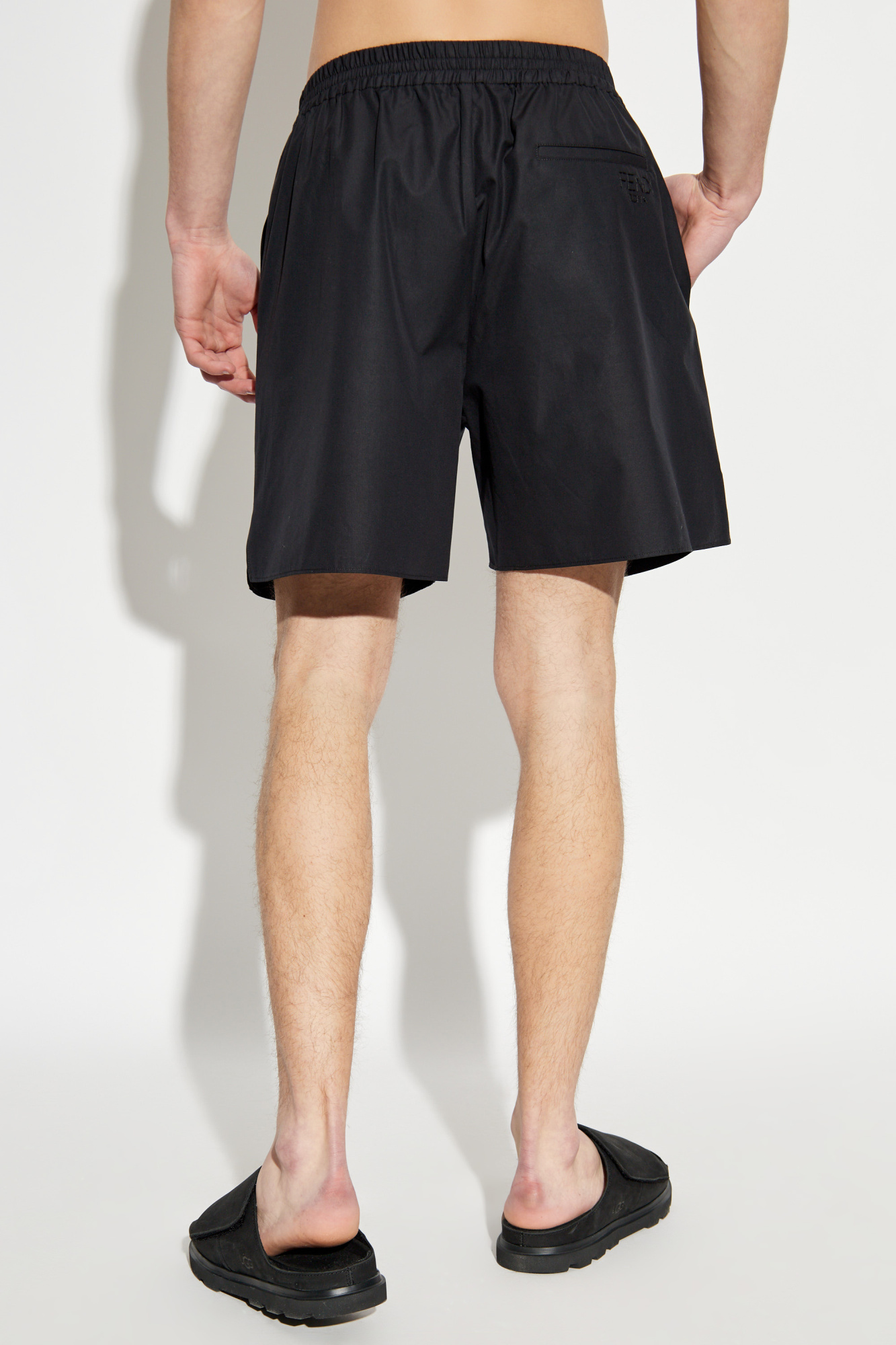 ハーフ・ショートパンツ FENDI Men Shorts FB1044AU6XF0QA1 Black Bermudas Cotton Black | Fendi